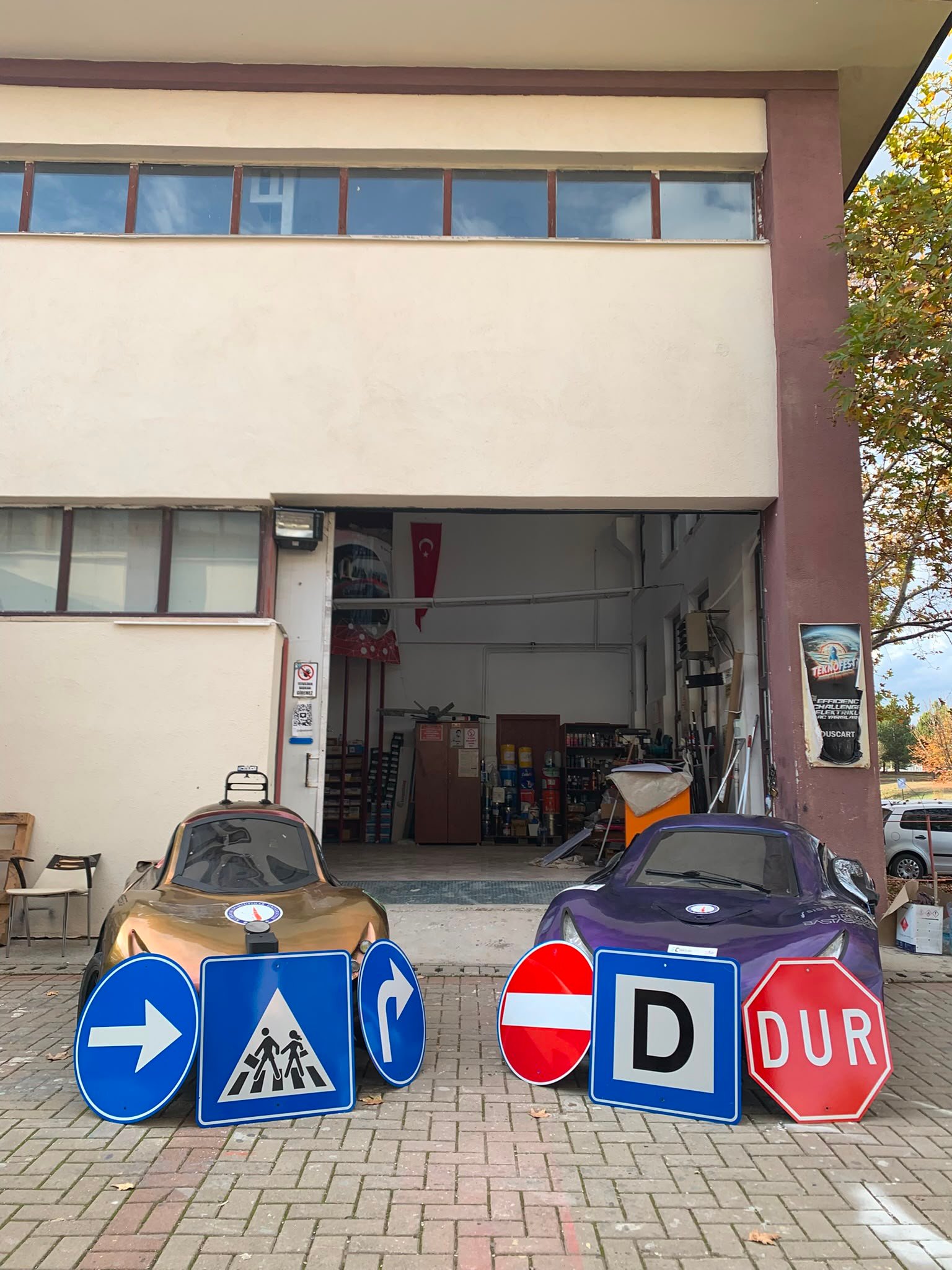 DUSCART araçlarıyla takım vitrini ve kurumsal tanıtım çalışması